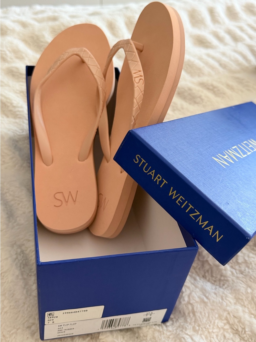 NWB* Stuart Weitzman Peach Nude Platform Flip Flops Sandals Size 7